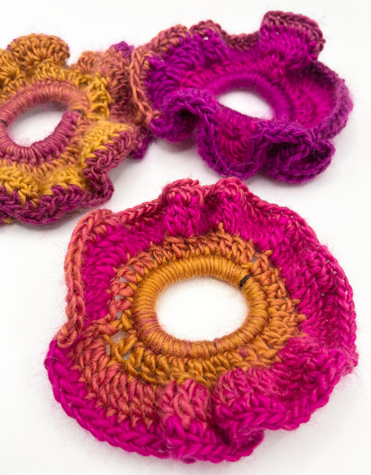 Pink Sunset Mix - Crochet scrunchie